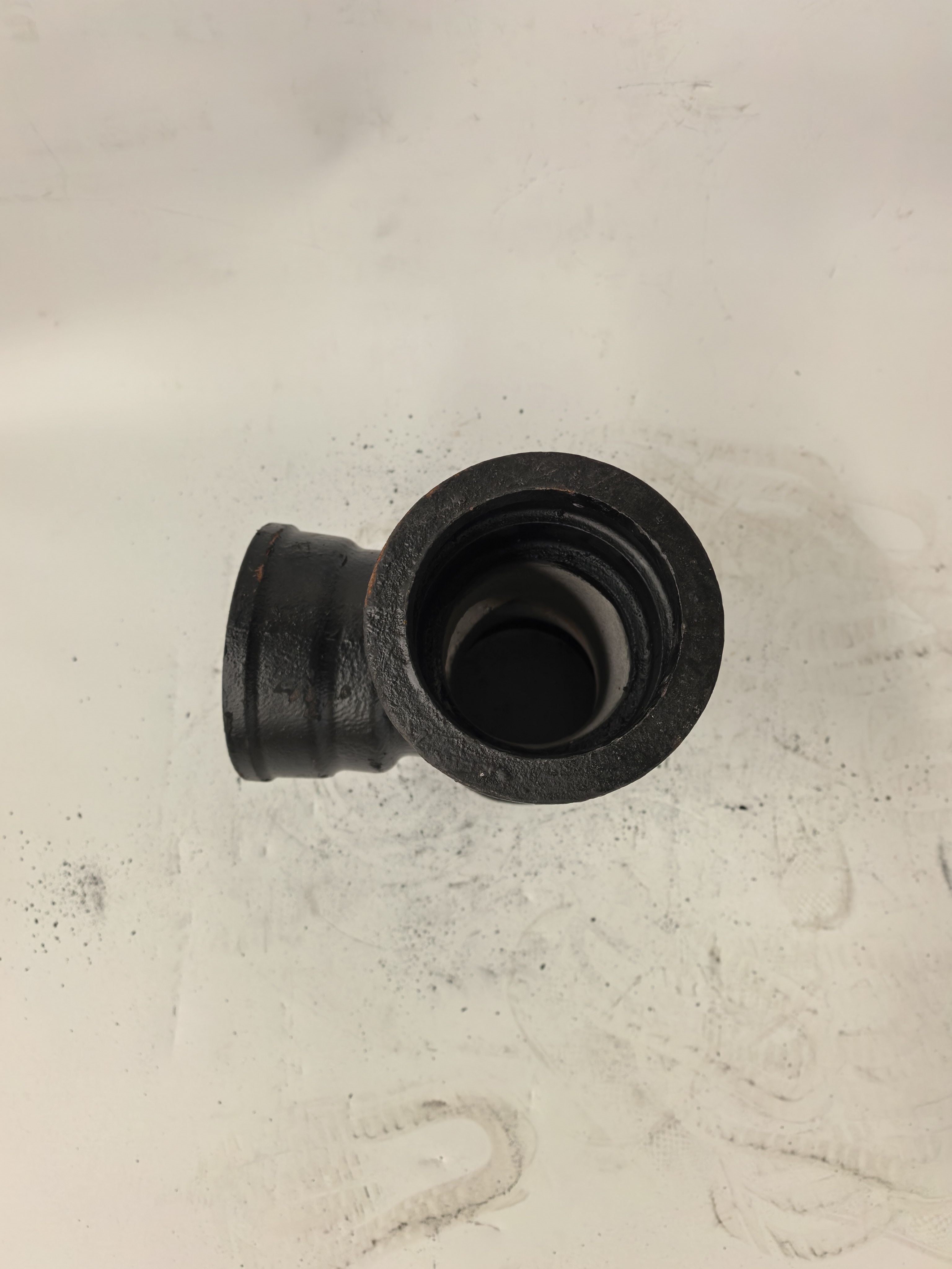 Socket tee D100