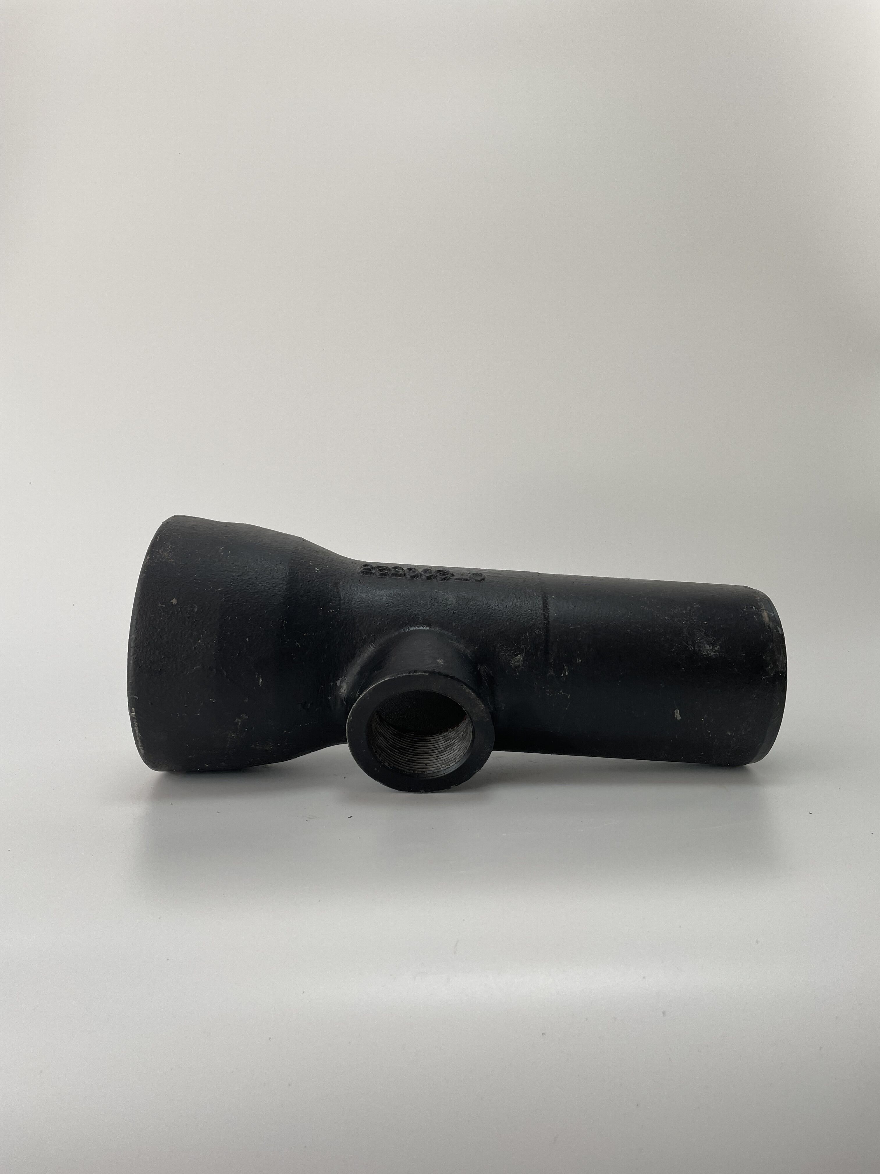 Socket screw tee